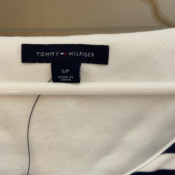 Tommy Hilfiger short sleeve knee length dress - Picture 3 of 3